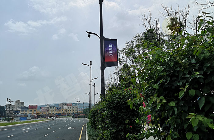 led燈桿屏|智慧燈桿屏|led廣告機(jī)|智慧路燈屏|戶外LED廣告機(jī)|燈桿屏|智慧燈桿|智慧路燈